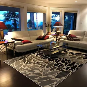 https://saanichton-waterfront-2br-suite-with-superb-views.hotels-victoria.net