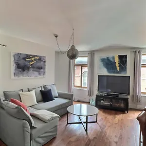 https://escaliers-du-bistro-3-chambres-sur-deux-tages.hotelsquebeccity.net